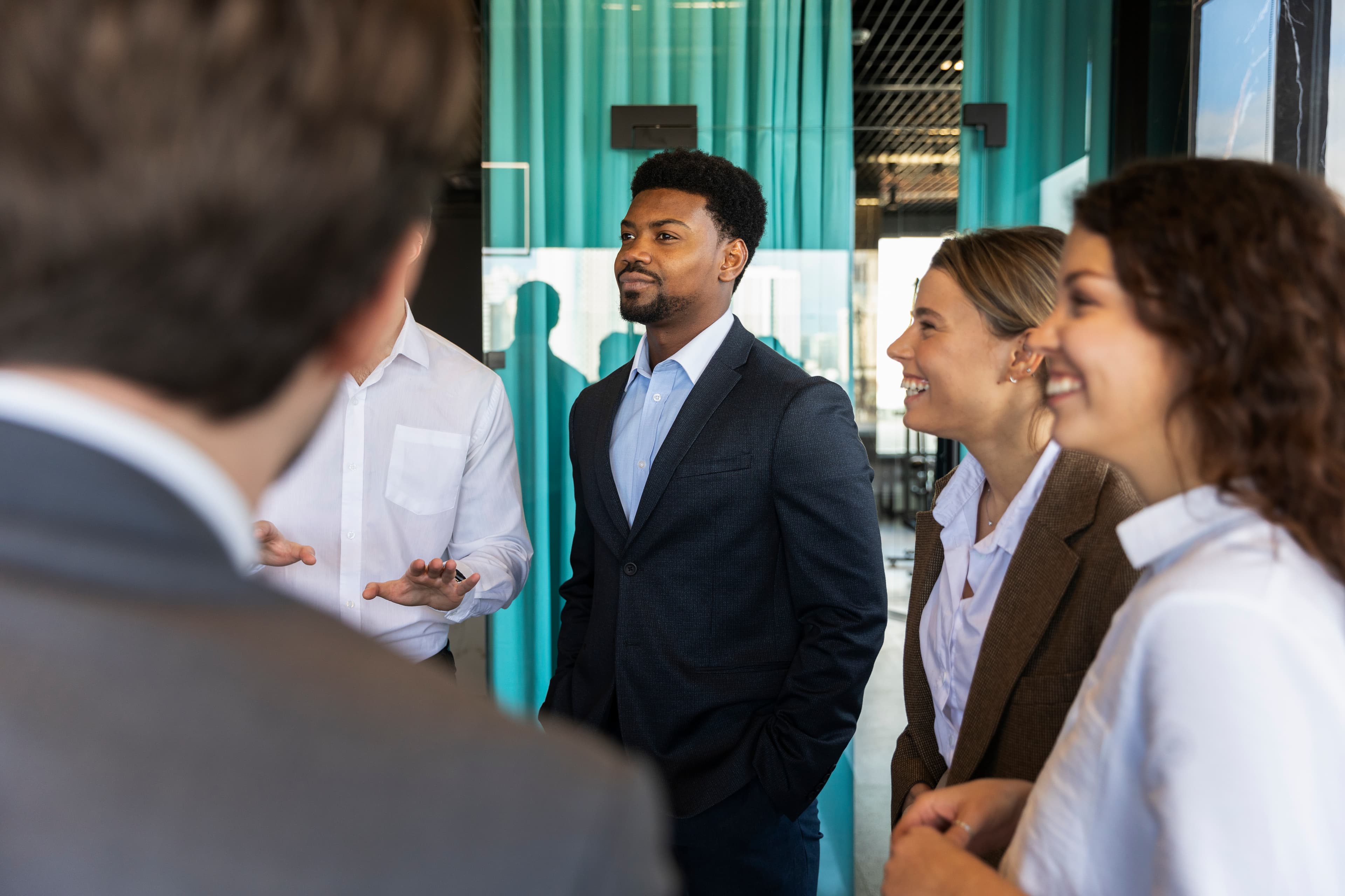 From Handshakes to Smart Matches: Conference Tools Redefining Event Networking