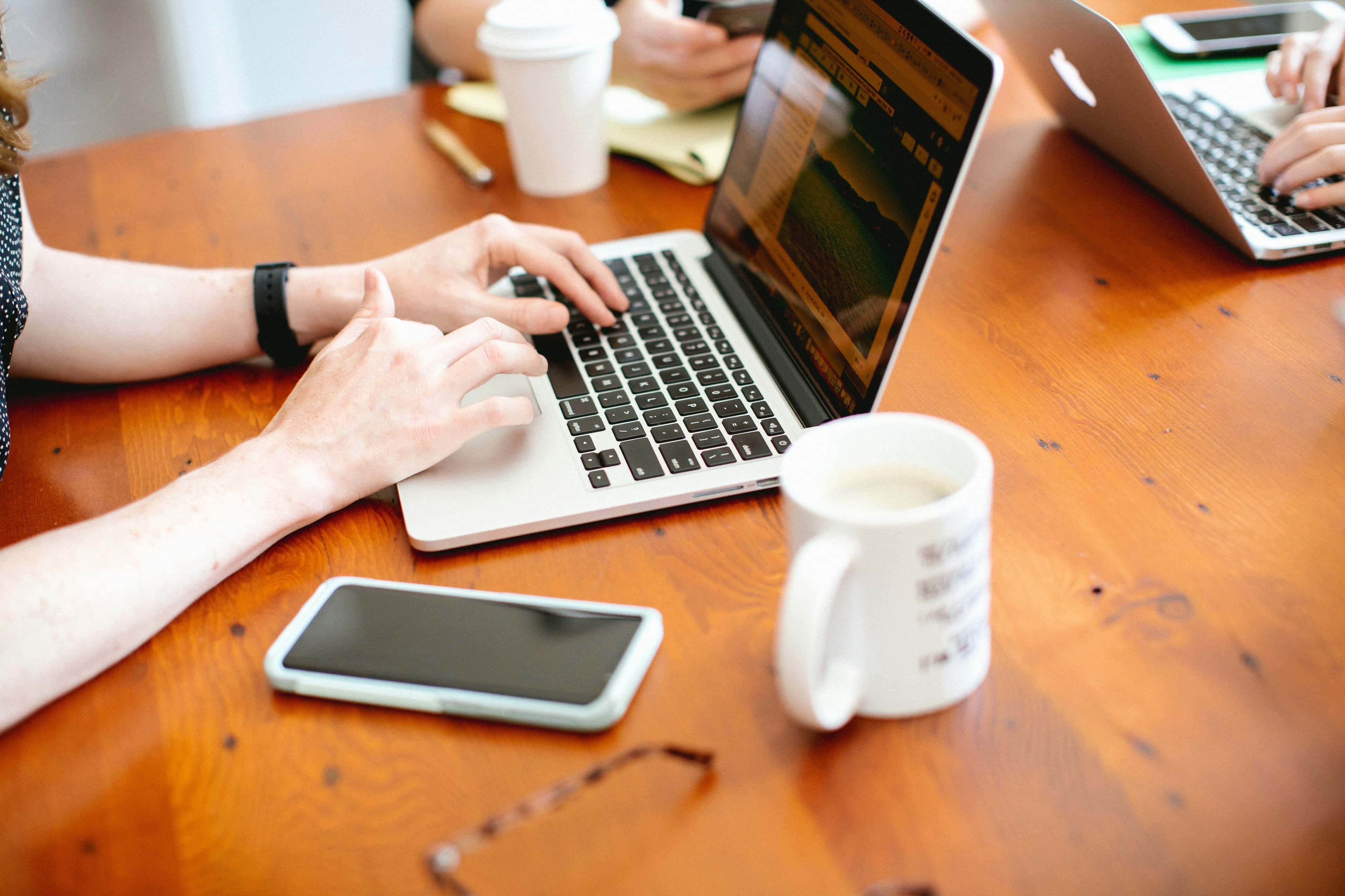 Remote Worker Retreats: Specialized Co-Living Spaces for Digital Nomads